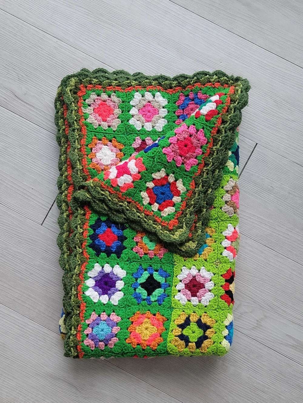 Handmade Green Multicolor Crochet Granny Square Throw - Unbranded